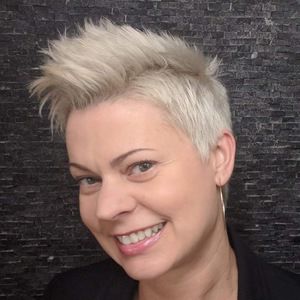 Meet your Posher, Kelly
